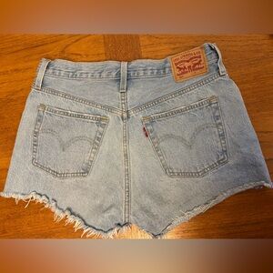 Levi's Daisy Duke Cutoff Denim Jean Shorts 29